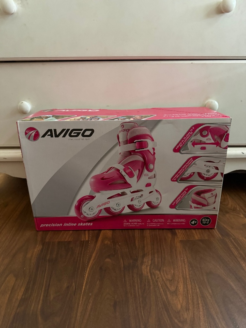 Avigo kids pink roller skates/blades